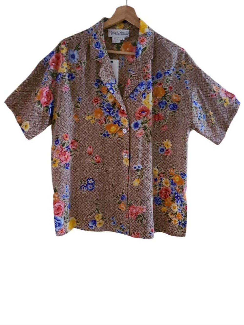 Vintage Diane Von Furstenberg 100% Silk Floral Button Down Blouse Tan Pink Blue